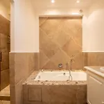 Vila 16 Pers Climatisee Vue Saint-tropez, Piscine, Proche Golf Tennis Padel Grimaud