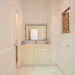 Vila 16 Pers Climatisee Vue Saint-tropez, Piscine, Proche Golf Tennis Padel