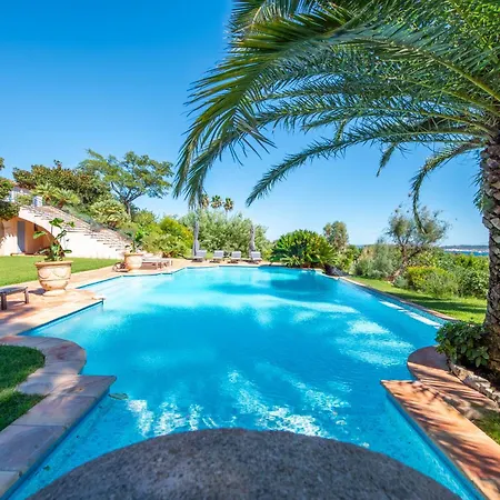 16 Pers Climatisee Vue Saint-tropez, Piscine, Proche Golf Tennis Padel Vila